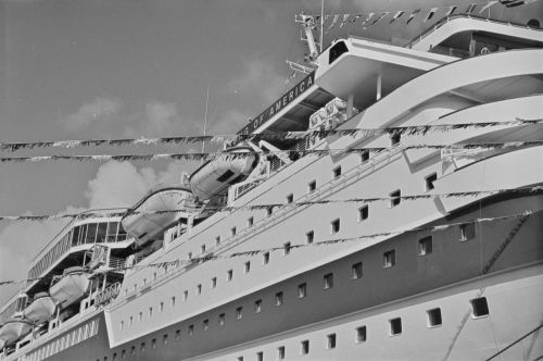 Cher-and-All-Others-6-10-134-5-of-8